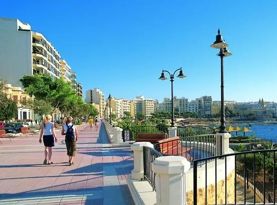 Deluxe Apartment Steps To St Georges Bay Saint Julian's 马耳他